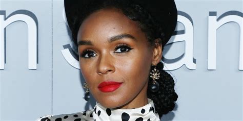 janelle monae flashes